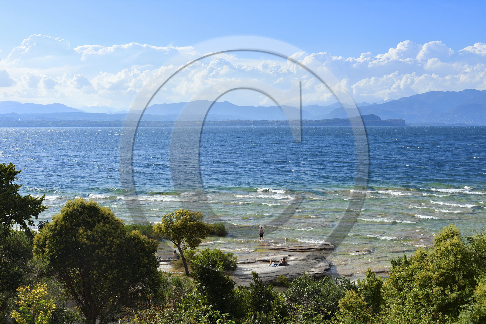 Italie lombardie lac garde sirmione plage