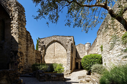 France, Villeneuve