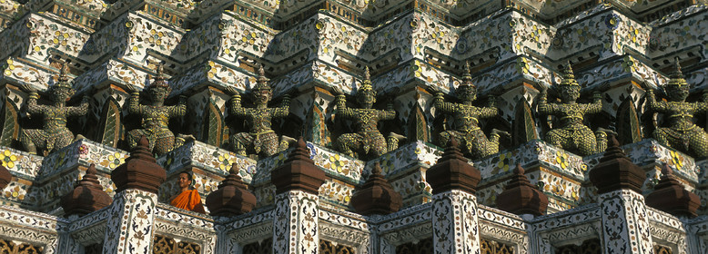 THAILANDE   BANGKOK.TEMPLE DU WAT ARUN